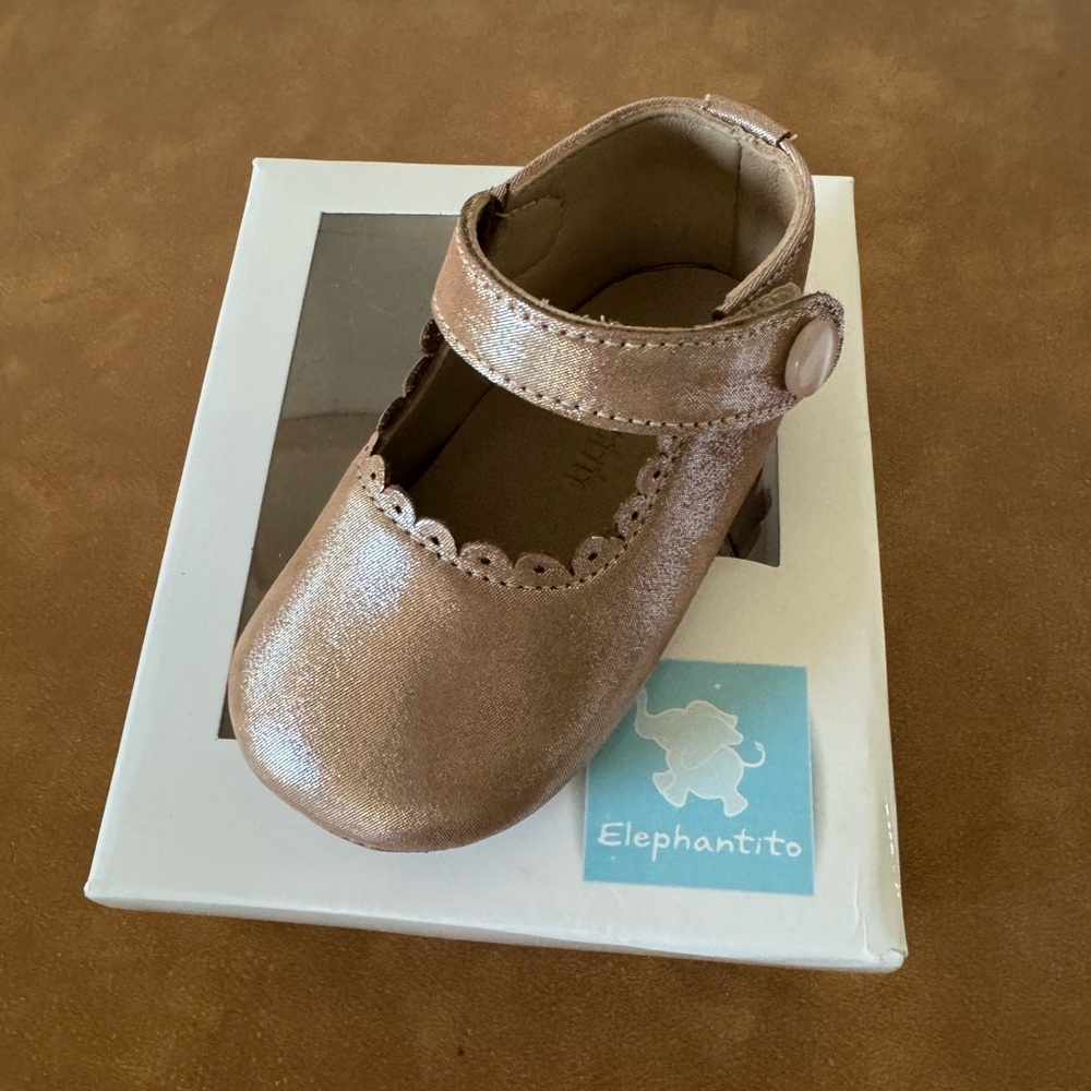 New Elephantito Baby Mary Jane Shoes - Blush Color. Size 4M US INFANT